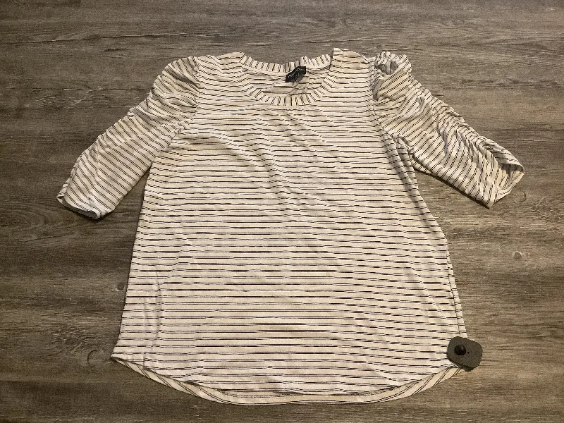 Top Short Sleeve By Modiano In Striped Pattern, Size: M