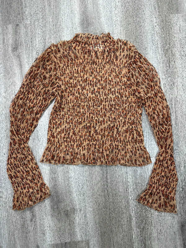 Top Long Sleeve By Free People In Leopard Print, Size: L