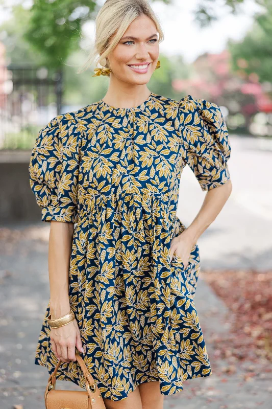 Saturday Savings – Your Favorite Items On Sale Oh So Thankful Navy Floral Babydoll Dress