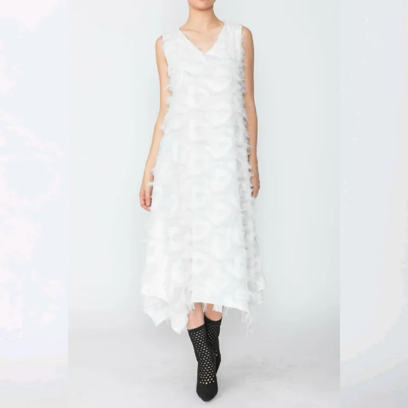 Outfits For Women White V-Neck Sleeveless Fringe Dress