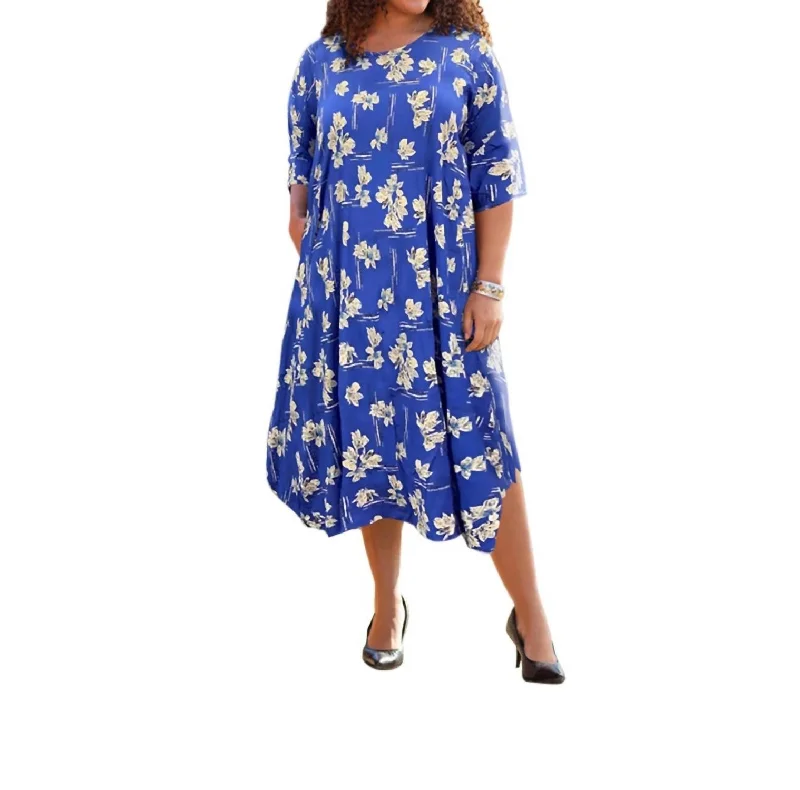 Chic Styles Printed 3/4 Sleeve Edyth Dress - Plus Size In Blue Floral